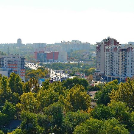 Уютная Квартира В Самом Центре. Chişinău Esterno foto