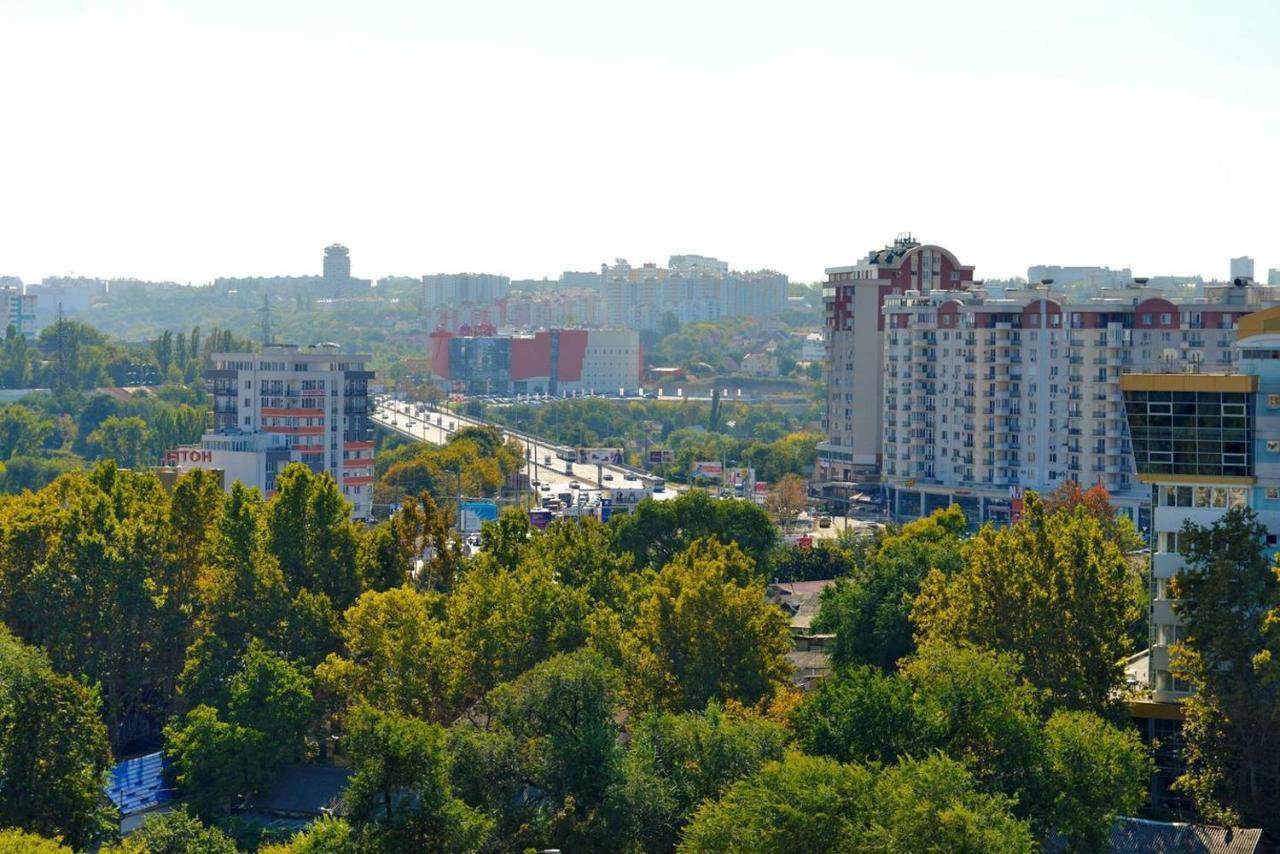 Уютная Квартира В Самом Центре. Chişinău Esterno foto